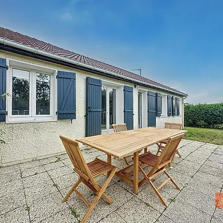 Au Ptit Bouchon Golf Holiday home *